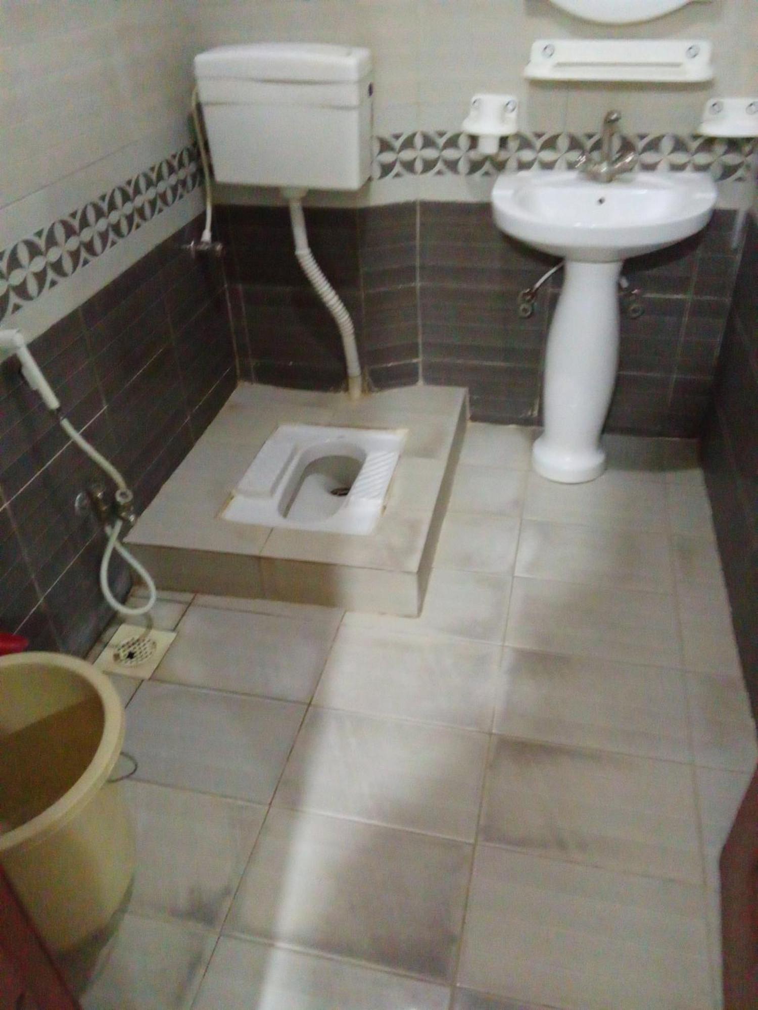 Hotel Khursheed Palace Равалпинди Екстериор снимка