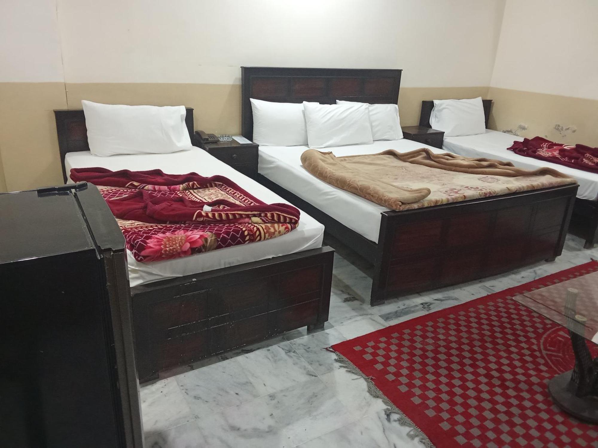 Hotel Khursheed Palace Равалпинди Екстериор снимка