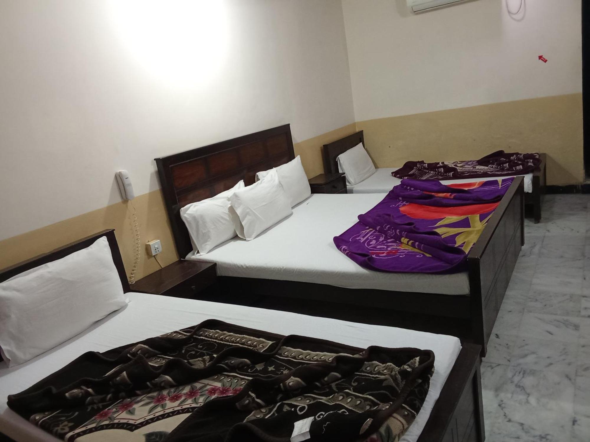 Hotel Khursheed Palace Равалпинди Екстериор снимка