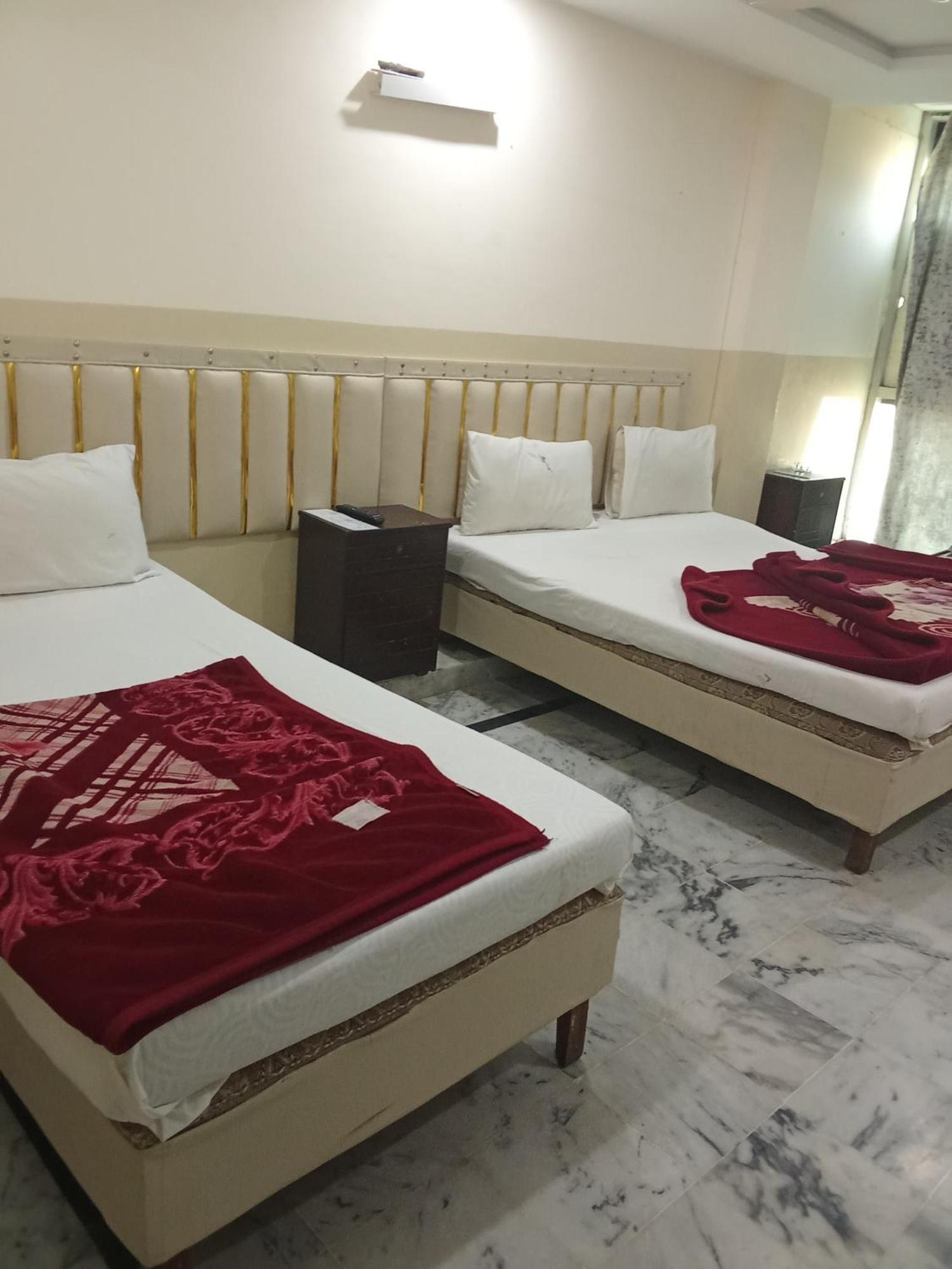 Hotel Khursheed Palace Равалпинди Екстериор снимка
