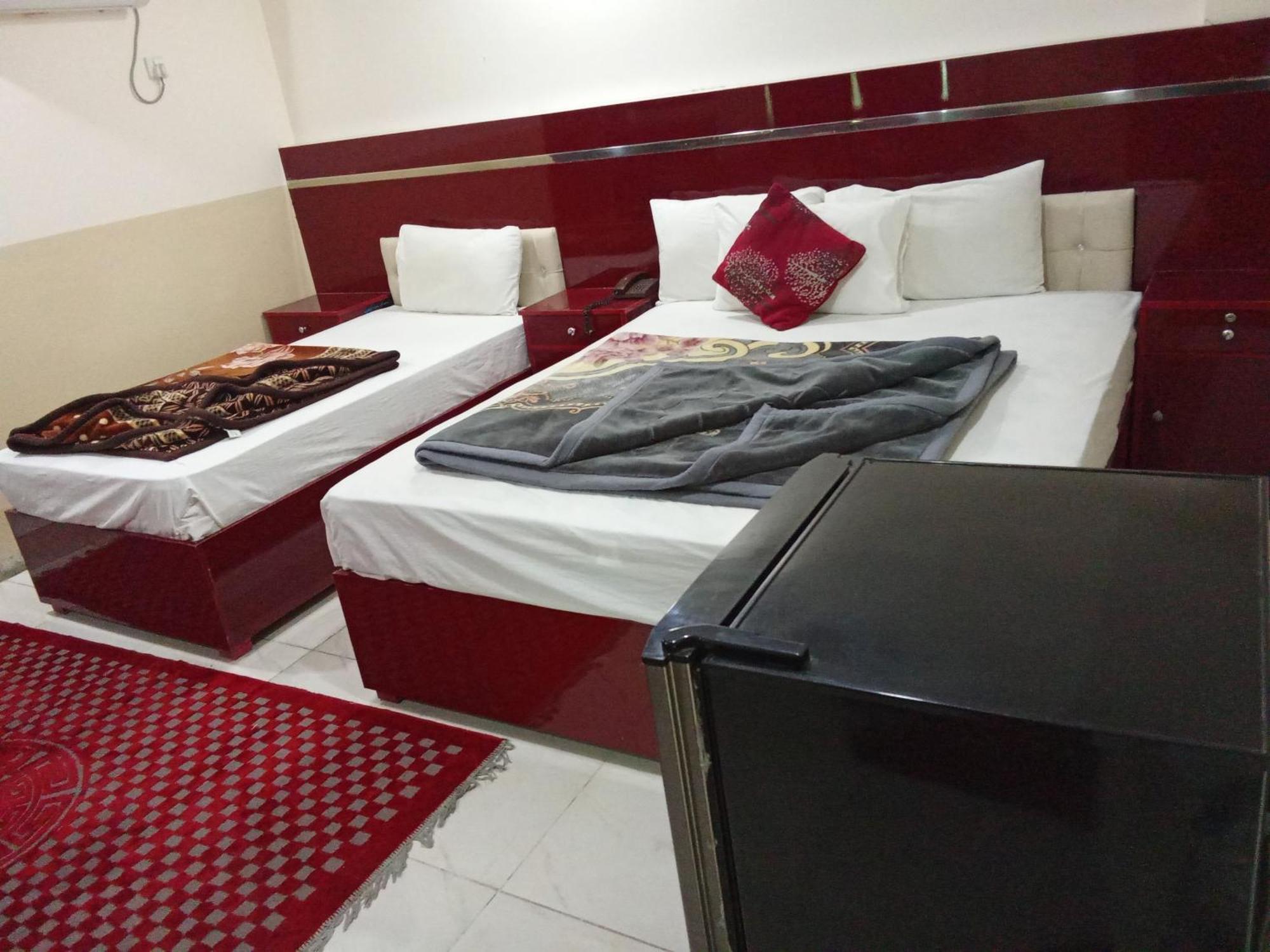 Hotel Khursheed Palace Равалпинди Екстериор снимка
